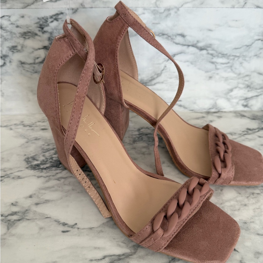 Nicole Miller dusty pink chunky heels NWOT